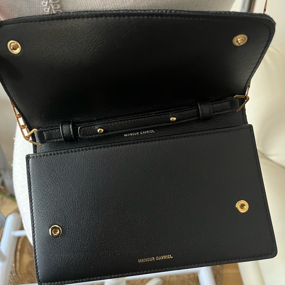 Mansur Gavriel Black Crossbody Leather and Raffia Wallet Bag w Gold Chain NWT - Picture 12 of 15